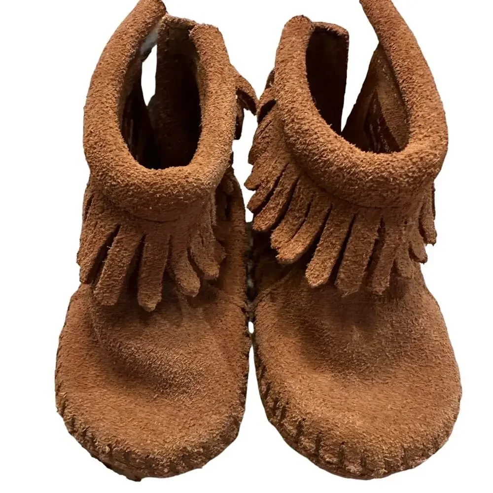 Minnetonka Toddler Size 2 Brown Suede Ankle High Moccasins